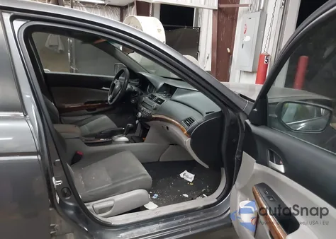 2011 Honda Accord 2.4 Ex из США, поврежденный, VIN 1HGCP2F76BA045435